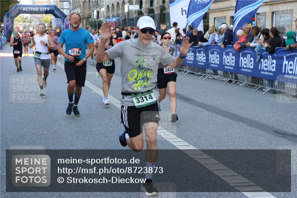 07.09.2025 - BARMER Alsterlauf Strokosch-Dieckow http://msf.ph/oto/8723873 07.09.2025 09:50:57 Ziel 2025, 2322, 2416, 2609, 2778, 2802, 3059, 3447, 3538, 3546, 3618, 3812, 4161, 4162, 4173, 4223, 4300, 4619, 4895, 4944, 4992, 5051, 5179, 5358, 5455, 5715, 5858, 5905, 5921, 8318 meine-sportfotos.de