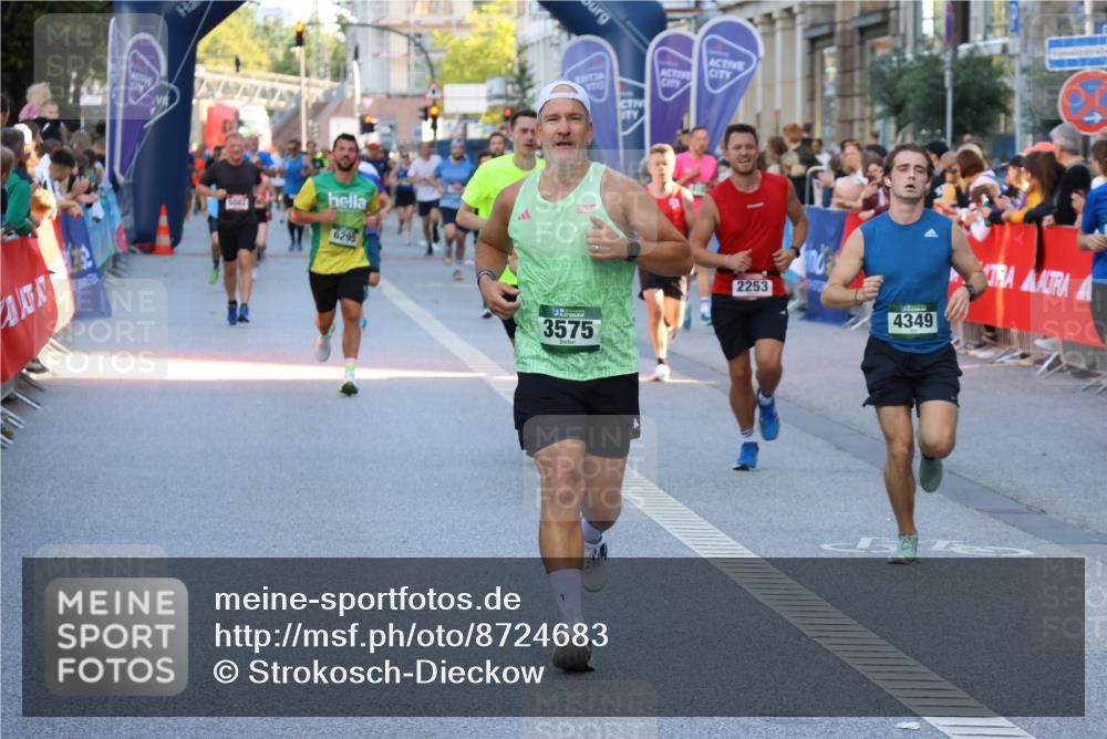 07.09.2025 - BARMER Alsterlauf Strokosch-Dieckow http://msf.ph/oto/8724683 07.09.2025 09:48:43 Ziel 2027, 2769, 2790, 2899, 2921, 2960, 3450, 3505, 3588, 4171, 4684, 5095, 5219, 5273, 5617, 5725, 5740, 6203, 6256, 8291, 8414 meine-sportfotos.de
