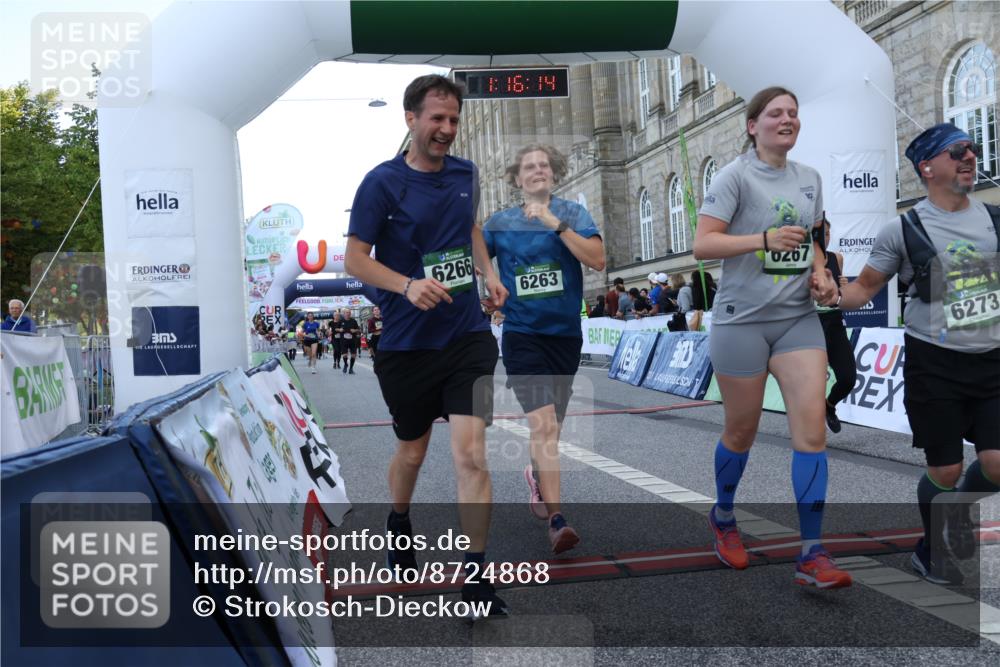 07.09.2025 - BARMER Alsterlauf Strokosch-Dieckow http://msf.ph/oto/8724868 07.09.2025 10:16:12 Ziel 2132, 2698, 2950, 3703, 3776, 4007, 4210, 4268, 4318, 5507, 6047, 6263, 6266, 6267, 6273 meine-sportfotos.de