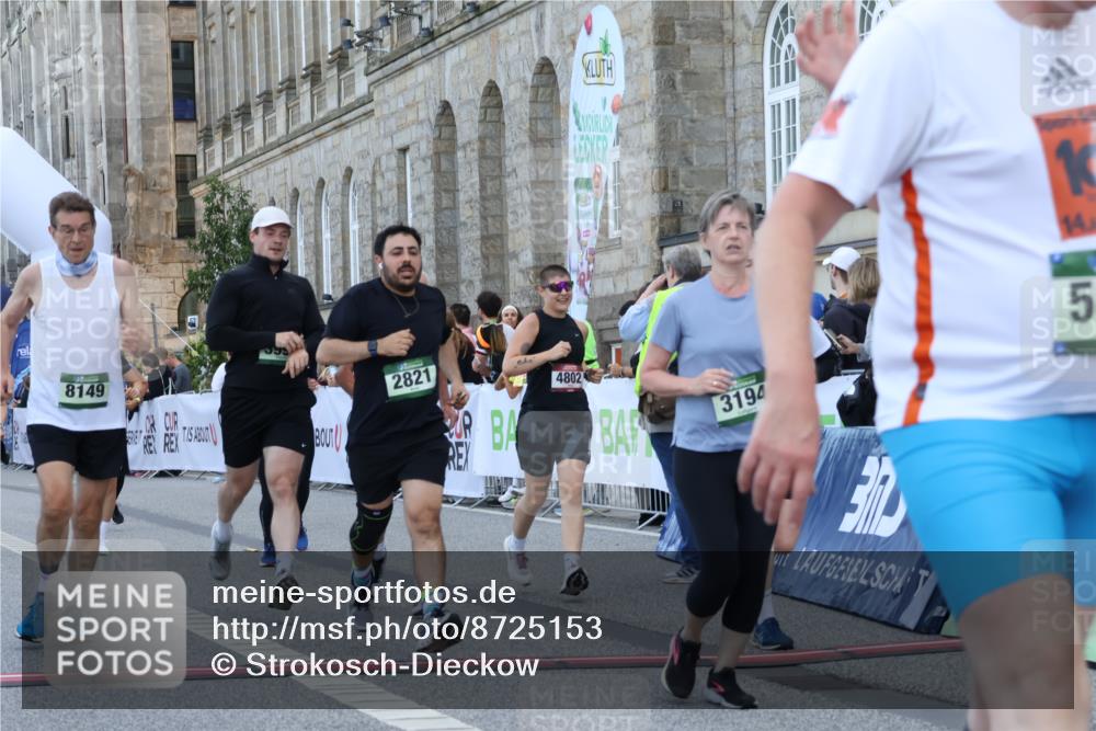 07.09.2025 - BARMER Alsterlauf Strokosch-Dieckow http://msf.ph/oto/8725153 07.09.2025 10:18:32 Ziel 2493, 2821, 3000, 3052, 3194, 3199, 3200, 3435, 3881, 3993, 4404, 4802, 5033, 5168, 5464, 5465, 8119, 8149, 8326 meine-sportfotos.de