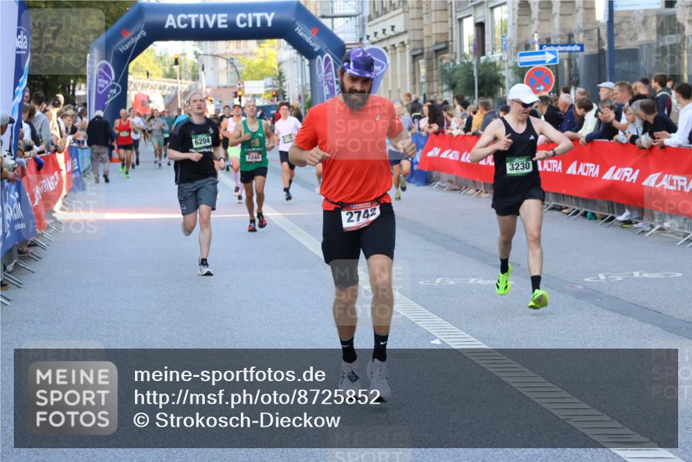 07.09.2025 - BARMER Alsterlauf Strokosch-Dieckow http://msf.ph/oto/8725852 07.09.2025 09:44:37 Ziel 1017, 2361, 2389, 3702, 4482, 4925, 4951, 4959, 5202, 5246, 5317, 5323, 5388, 5488, 5904, 6095, 6113, 6320, 8225, 8458 meine-sportfotos.de
