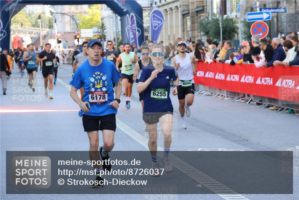 07.09.2025 - BARMER Alsterlauf Strokosch-Dieckow http://msf.ph/oto/8726037 07.09.2025 09:43:58 Ziel 2411, 2785, 3458, 3596, 3638, 4472, 4896, 5227, 5751, 5983, 6120, 6193, 8154 meine-sportfotos.de