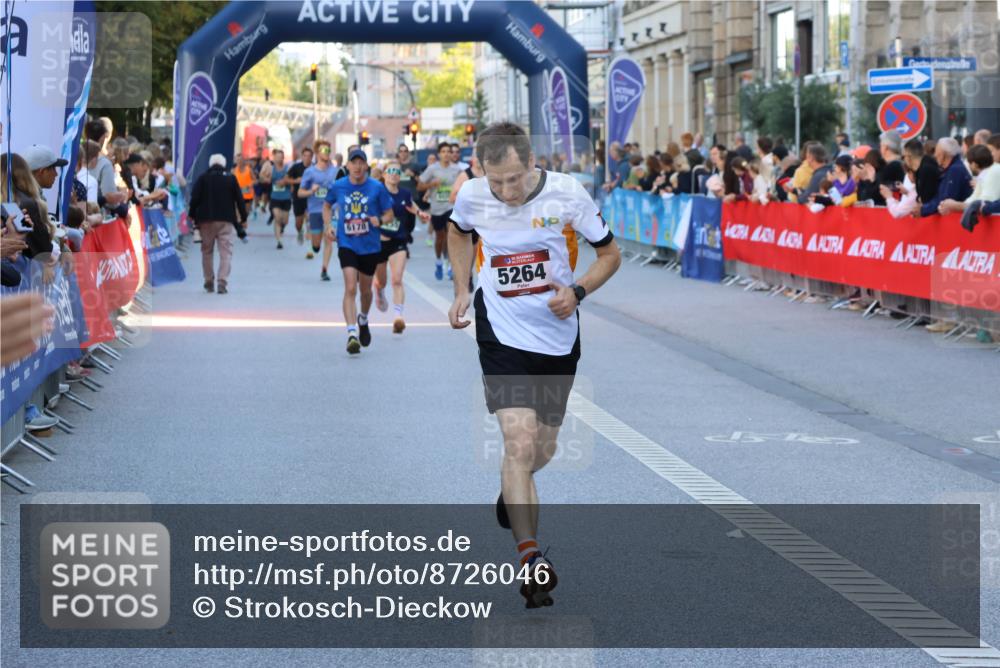 07.09.2025 - BARMER Alsterlauf Strokosch-Dieckow http://msf.ph/oto/8726046 07.09.2025 09:43:53 Ziel 2411, 2826, 3458, 3596, 4382, 4472, 4849, 4896, 5034, 5227, 5751, 5862, 6108, 6120, 6193, 8154 meine-sportfotos.de