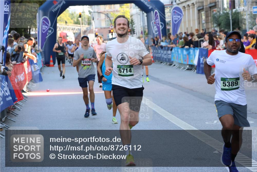 07.09.2025 - BARMER Alsterlauf Strokosch-Dieckow http://msf.ph/oto/8726112 07.09.2025 09:43:35 Ziel 2339, 2409, 2618, 2699, 2826, 3480, 4382, 4849, 4949, 5264, 5862, 6020, 6051, 6178, 6255, 8040, 8113, 8364 meine-sportfotos.de