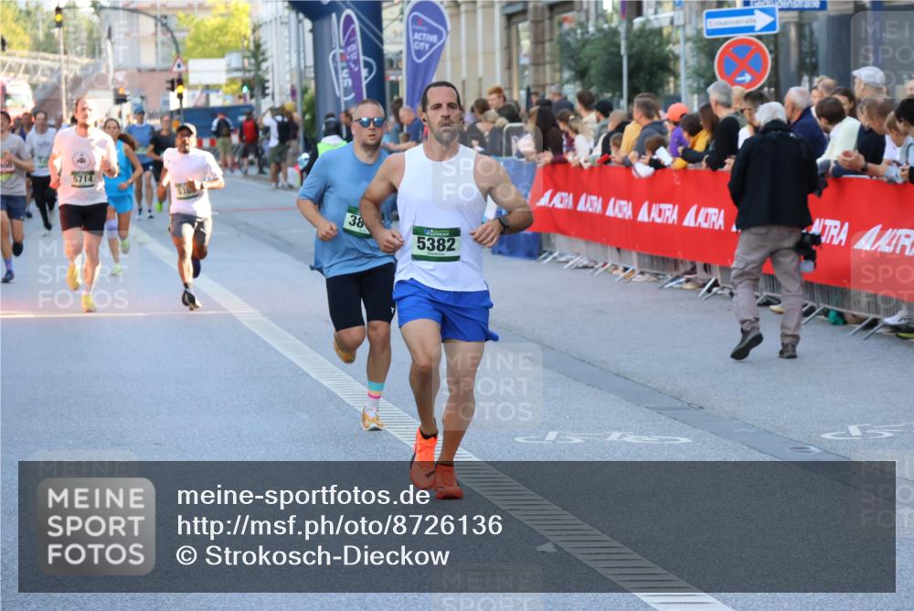 07.09.2025 - BARMER Alsterlauf Strokosch-Dieckow http://msf.ph/oto/8726136 07.09.2025 09:43:29 Ziel 2191, 2339, 2409, 3480, 4022, 4140, 5264, 6020, 6051, 6178, 6250, 6255, 8040, 8113, 8136, 8139, 8364 meine-sportfotos.de