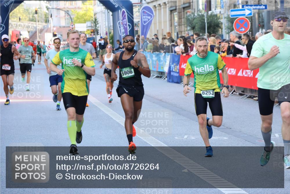 07.09.2025 - BARMER Alsterlauf Strokosch-Dieckow http://msf.ph/oto/8726264 07.09.2025 09:42:49 Ziel 2059, 2176, 3572, 3890, 4146, 4963, 5192, 8270, 8336 meine-sportfotos.de