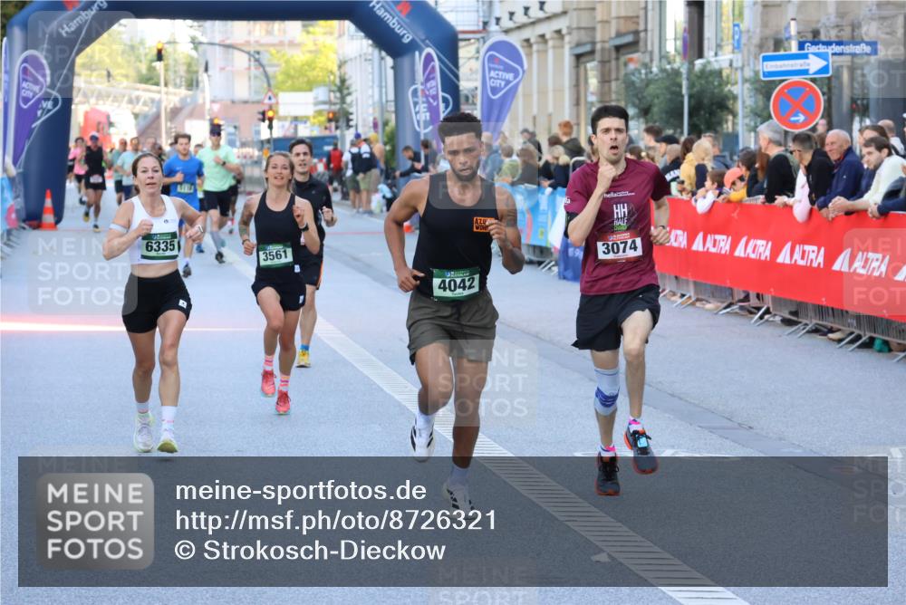 07.09.2025 - BARMER Alsterlauf Strokosch-Dieckow http://msf.ph/oto/8726321 07.09.2025 09:42:38 Ziel 2111, 2231, 3572, 4146, 4303, 4594, 5192, 5213, 5449, 5662 meine-sportfotos.de
