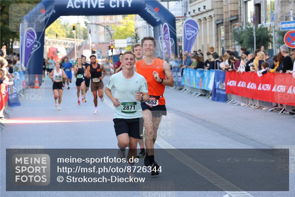 07.09.2025 - BARMER Alsterlauf Strokosch-Dieckow http://msf.ph/oto/8726344 07.09.2025 09:42:31 Ziel 2111, 2231, 3572, 4303, 4594, 5118, 5213, 5356, 5449, 5662, 5906, 6253, 6297, 8265, 8408 meine-sportfotos.de