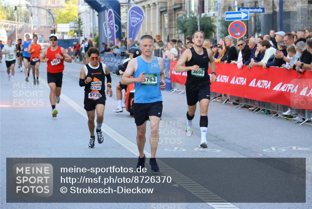 07.09.2025 - BARMER Alsterlauf Strokosch-Dieckow http://msf.ph/oto/8726370 07.09.2025 09:42:22 Ziel 2111, 2231, 3074, 3079, 3561, 4042, 4303, 4594, 5118, 5213, 5356, 5662, 5906, 6253, 6297, 6335, 8265, 8408 meine-sportfotos.de