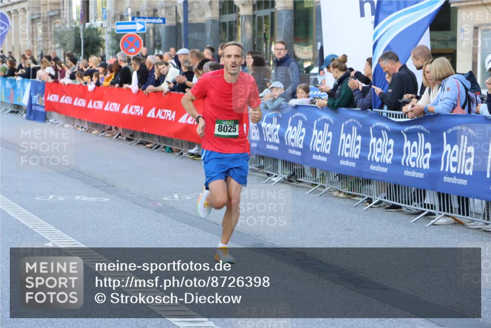 07.09.2025 - BARMER Alsterlauf Strokosch-Dieckow http://msf.ph/oto/8726398 07.09.2025 09:42:16 Ziel 2799, 2871, 3074, 3079, 3561, 4042, 4652, 5118, 5906, 6253, 6297, 6335, 8265, 8408 meine-sportfotos.de