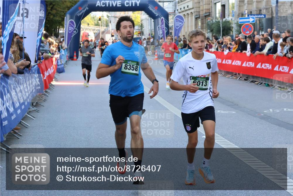 07.09.2025 - BARMER Alsterlauf Strokosch-Dieckow http://msf.ph/oto/8726407 07.09.2025 09:42:11 Ziel 2799, 2871, 3074, 3079, 3561, 3924, 4042, 4652, 6335 meine-sportfotos.de