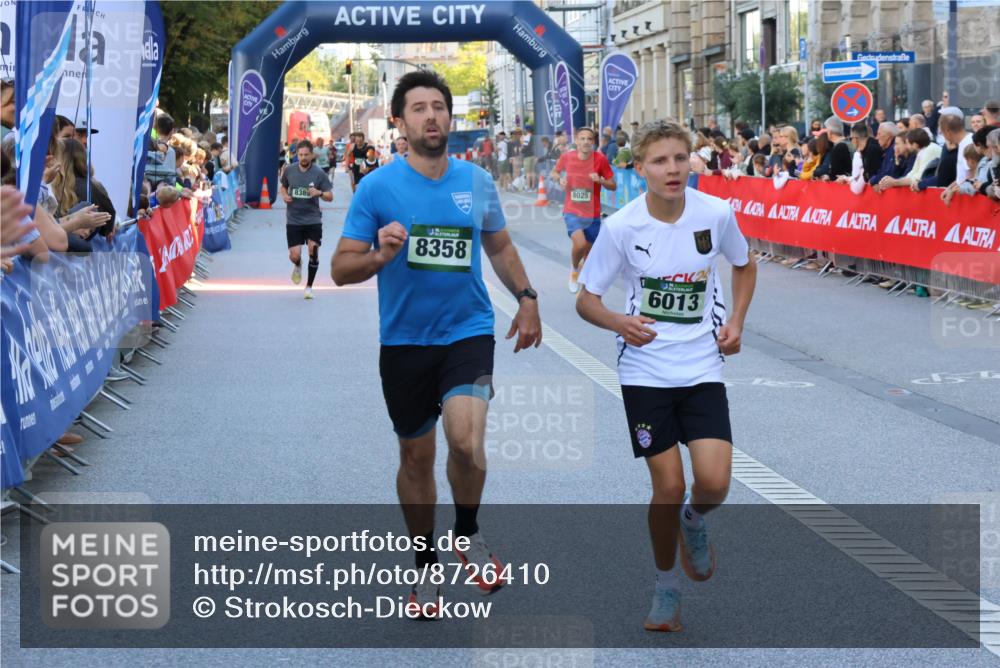 07.09.2025 - BARMER Alsterlauf Strokosch-Dieckow http://msf.ph/oto/8726410 07.09.2025 09:42:11 Ziel 2799, 2871, 3074, 3079, 3561, 3924, 4042, 4652, 6335 meine-sportfotos.de