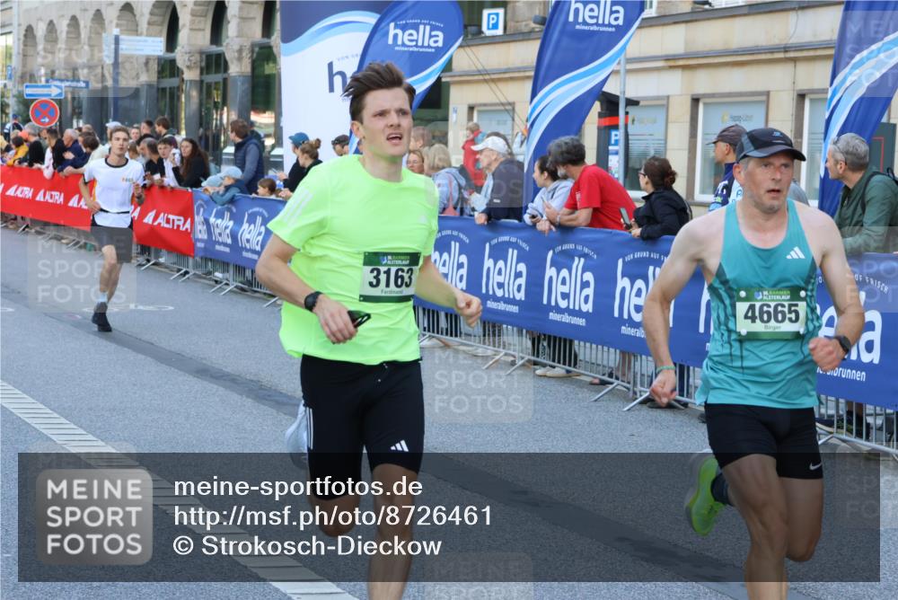 07.09.2025 - BARMER Alsterlauf Strokosch-Dieckow http://msf.ph/oto/8726461 07.09.2025 09:41:50 Ziel 3690, 5120, 5763, 6013, 6066, 8025, 8358, 8389 meine-sportfotos.de