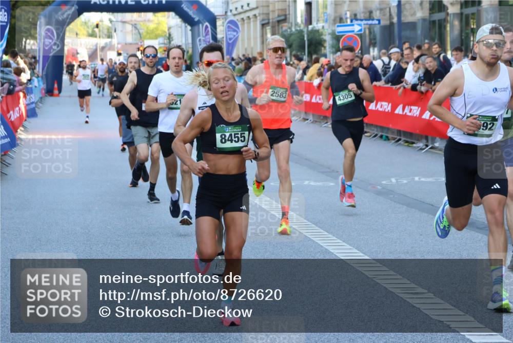 07.09.2025 - BARMER Alsterlauf Strokosch-Dieckow http://msf.ph/oto/8726620 07.09.2025 09:40:58 Ziel 2098, 3097, 3517, 4632, 4692, 5161, 5716, 5878, 8499 meine-sportfotos.de