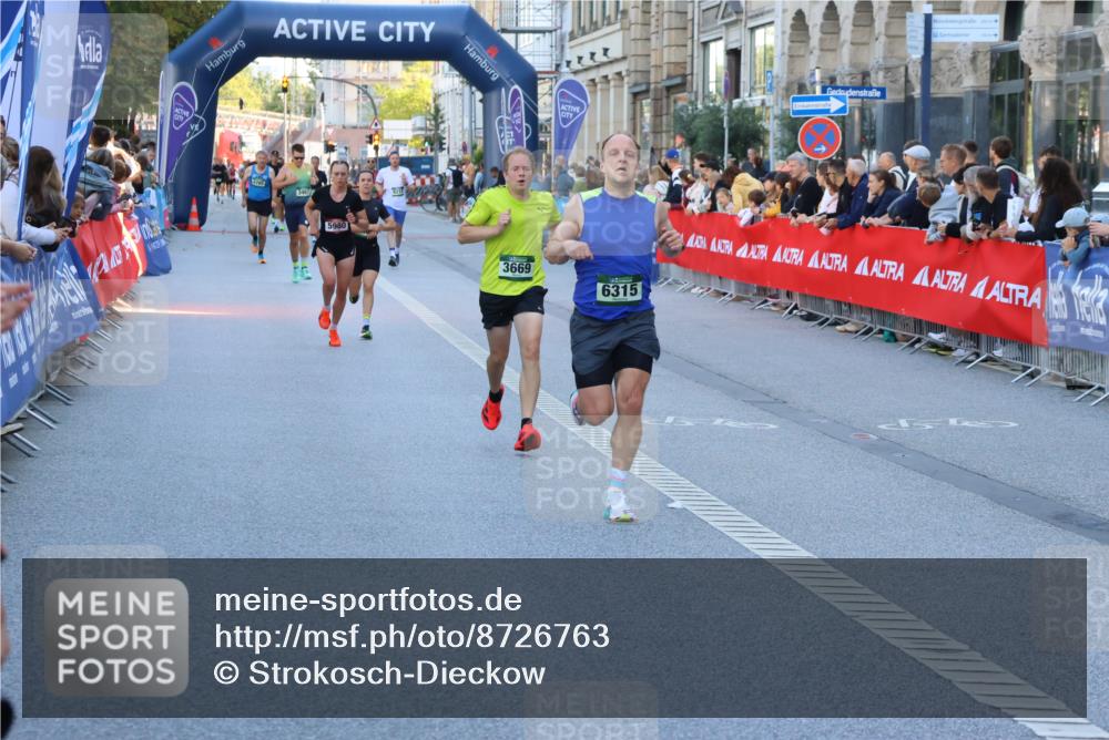 07.09.2025 - BARMER Alsterlauf Strokosch-Dieckow http://msf.ph/oto/8726763 07.09.2025 09:40:14 Ziel 2017, 2358, 2914, 3673, 3979, 4005, 5143, 5243, 5525, 5635, 6040, 8173, 8337 meine-sportfotos.de