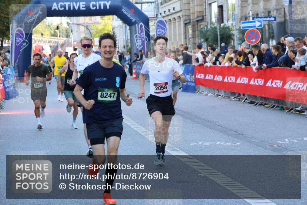 07.09.2025 - BARMER Alsterlauf Strokosch-Dieckow http://msf.ph/oto/8726904 07.09.2025 09:39:05 Ziel 2083, 3598, 3633, 3999, 4122, 4192, 4419, 4521, 4676, 4798, 5080, 5209, 5687, 5790, 5993, 6209, 6308 meine-sportfotos.de