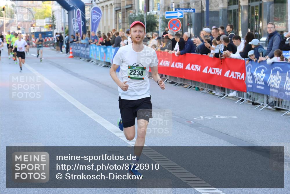 07.09.2025 - BARMER Alsterlauf Strokosch-Dieckow http://msf.ph/oto/8726910 07.09.2025 09:38:56 Ziel 2083, 3380, 3598, 3633, 3670, 4521, 4526, 4676, 4695, 4798, 5080, 5209, 5790, 5964, 5965, 5995, 6172, 6209, 6308, 8343 meine-sportfotos.de