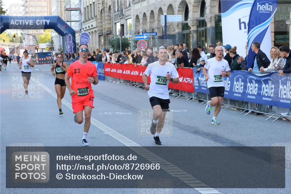07.09.2025 - BARMER Alsterlauf Strokosch-Dieckow http://msf.ph/oto/8726966 07.09.2025 09:37:46 Ziel 2663, 4595, 4800, 4997, 5566, 6024, 8128 meine-sportfotos.de