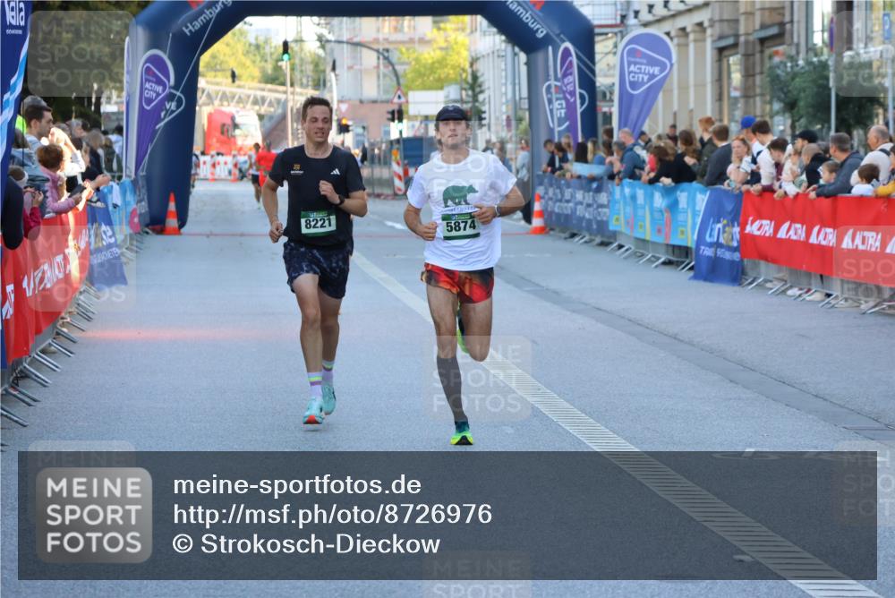 07.09.2025 - BARMER Alsterlauf Strokosch-Dieckow http://msf.ph/oto/8726976 07.09.2025 09:37:26 Ziel 2704, 3118, 3754, 4782, 4855, 5976 meine-sportfotos.de