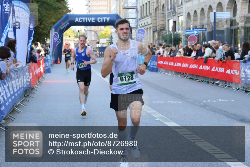 07.09.2025 - BARMER Alsterlauf Strokosch-Dieckow http://msf.ph/oto/8726980 07.09.2025 09:37:20 Ziel 2704, 3118, 4782, 4855, 5976 meine-sportfotos.de