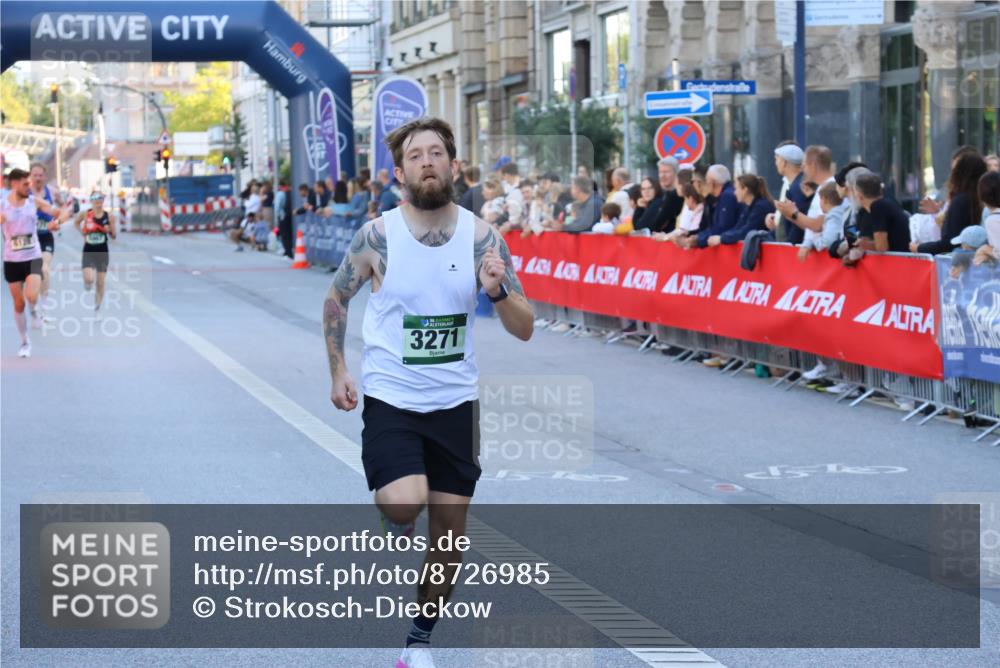 07.09.2025 - BARMER Alsterlauf Strokosch-Dieckow http://msf.ph/oto/8726985 07.09.2025 09:37:13 Ziel 2704, 4782, 4855, 8077, 8221 meine-sportfotos.de