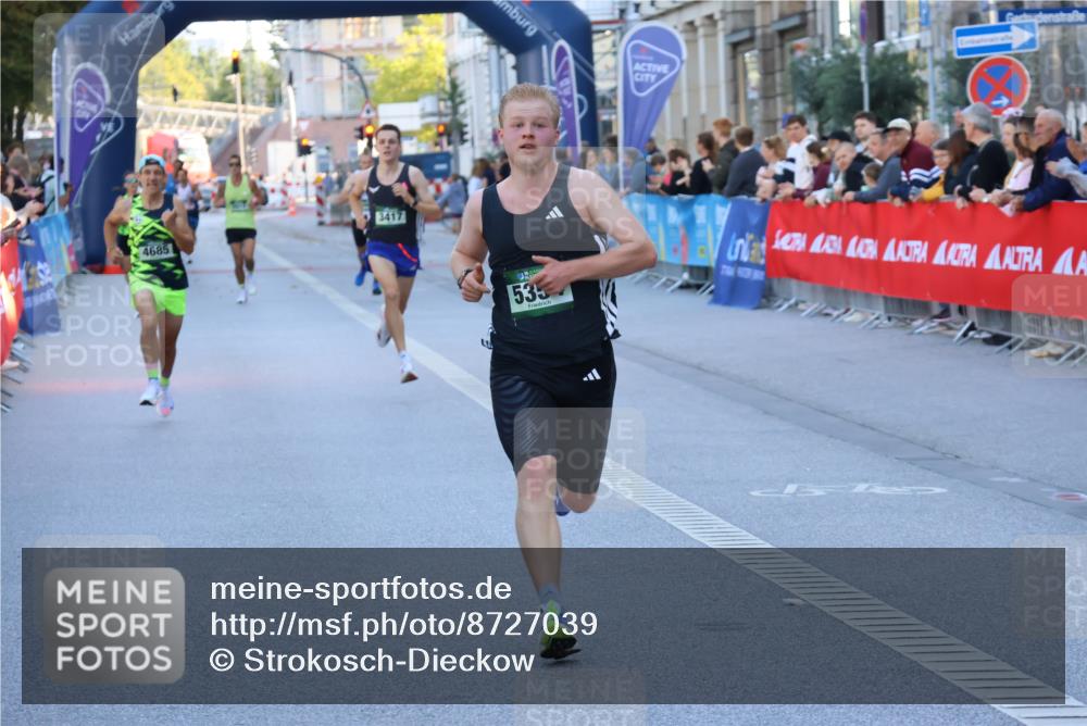 07.09.2025 - BARMER Alsterlauf Strokosch-Dieckow http://msf.ph/oto/8727039 07.09.2025 09:36:08 Ziel 2529, 2779, 5660, 5748, 5924 meine-sportfotos.de