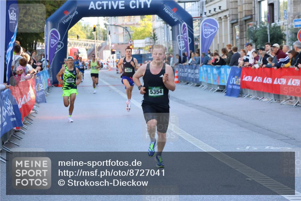07.09.2025 - BARMER Alsterlauf Strokosch-Dieckow http://msf.ph/oto/8727041 07.09.2025 09:36:07 Ziel 2529, 2779, 5660, 5748, 5924 meine-sportfotos.de