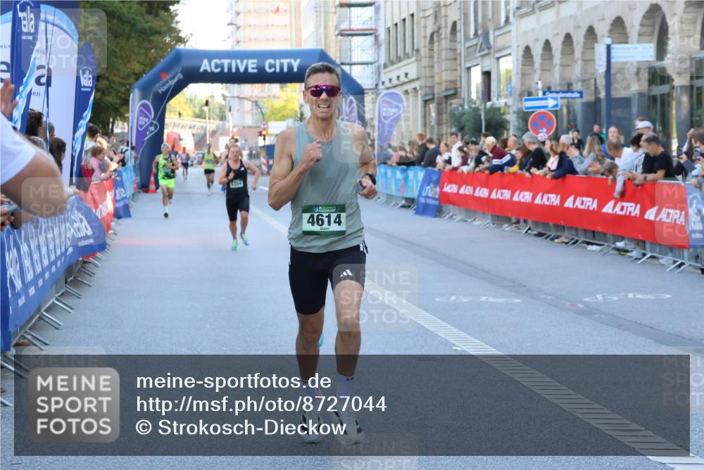 07.09.2025 - BARMER Alsterlauf Strokosch-Dieckow http://msf.ph/oto/8727044 07.09.2025 09:36:04 Ziel 27, 2012, 2529, 2779, 4647, 5660 meine-sportfotos.de