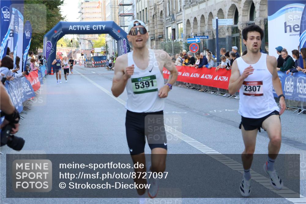 07.09.2025 - BARMER Alsterlauf Strokosch-Dieckow http://msf.ph/oto/8727097 07.09.2025 09:35:03 Ziel 25, 26, 3514, 5390, 8012, 8081, 8204 meine-sportfotos.de