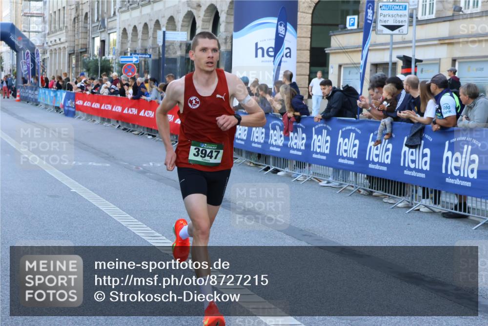 07.09.2025 - BARMER Alsterlauf Strokosch-Dieckow http://msf.ph/oto/8727215 07.09.2025 09:32:06 Ziel 21, 4744, 8354, 8374 meine-sportfotos.de