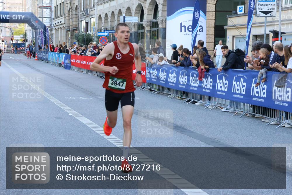07.09.2025 - BARMER Alsterlauf Strokosch-Dieckow http://msf.ph/oto/8727216 07.09.2025 09:32:06 Ziel 21, 4744, 8354, 8374 meine-sportfotos.de