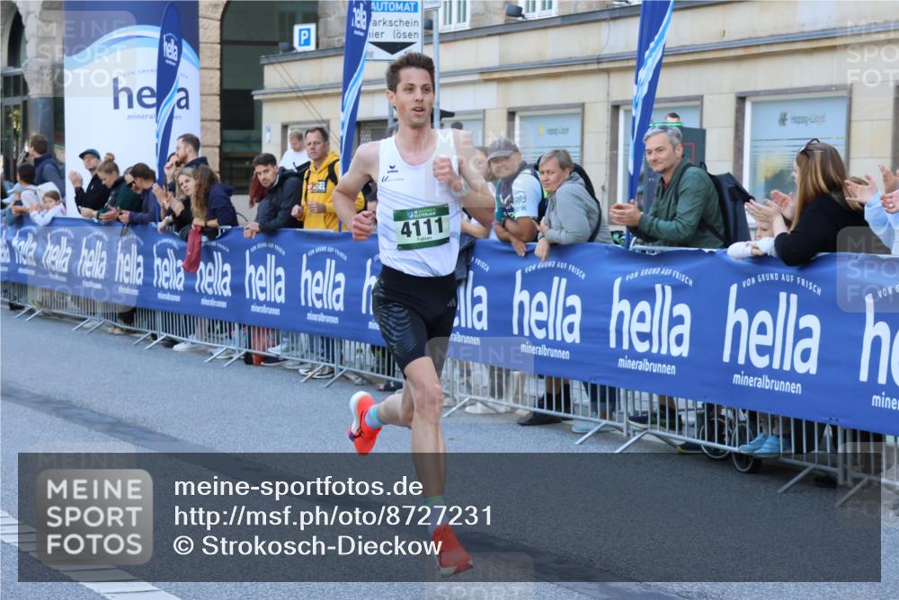 07.09.2025 - BARMER Alsterlauf Strokosch-Dieckow http://msf.ph/oto/8727231 07.09.2025 09:31:04 Ziel 8153 meine-sportfotos.de
