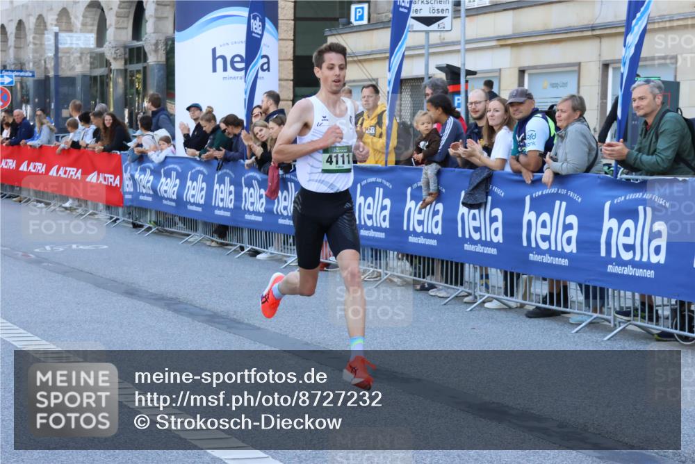 07.09.2025 - BARMER Alsterlauf Strokosch-Dieckow http://msf.ph/oto/8727232 07.09.2025 09:31:04 Ziel 8153 meine-sportfotos.de