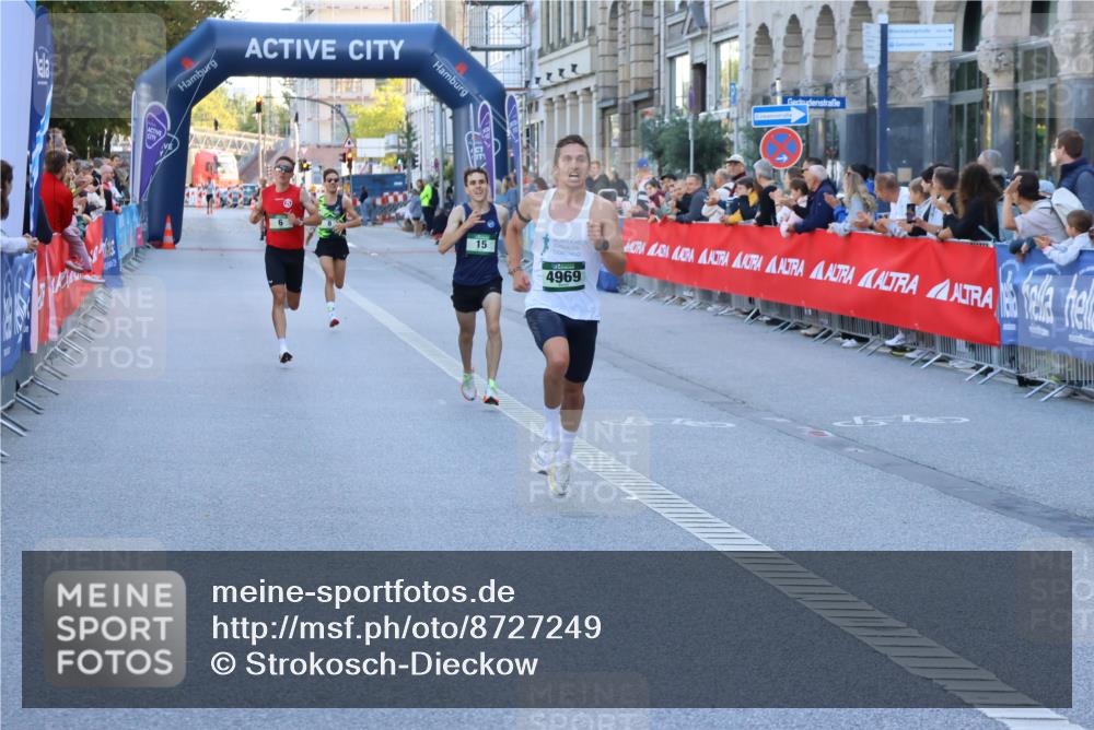 07.09.2025 - BARMER Alsterlauf Strokosch-Dieckow http://msf.ph/oto/8727249 07.09.2025 09:30:31 Ziel 10, 4111 meine-sportfotos.de
