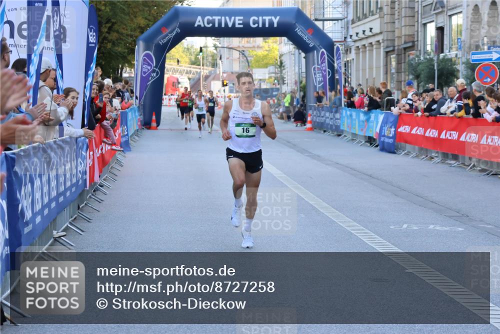 07.09.2025 - BARMER Alsterlauf Strokosch-Dieckow http://msf.ph/oto/8727258 07.09.2025 09:30:22 Ziel 6, 8, 10, 15, 4969 meine-sportfotos.de