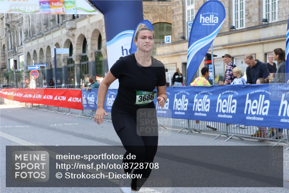 07.09.2025 - BARMER Alsterlauf Strokosch-Dieckow http://msf.ph/oto/8728708 07.09.2025 10:32:33 Ziel 3105, 4939 meine-sportfotos.de
