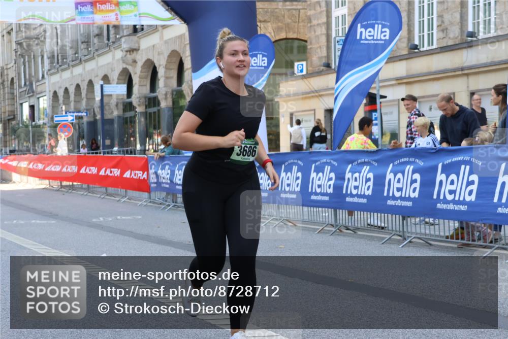 07.09.2025 - BARMER Alsterlauf Strokosch-Dieckow http://msf.ph/oto/8728712 07.09.2025 10:32:33 Ziel 3105, 4939 meine-sportfotos.de