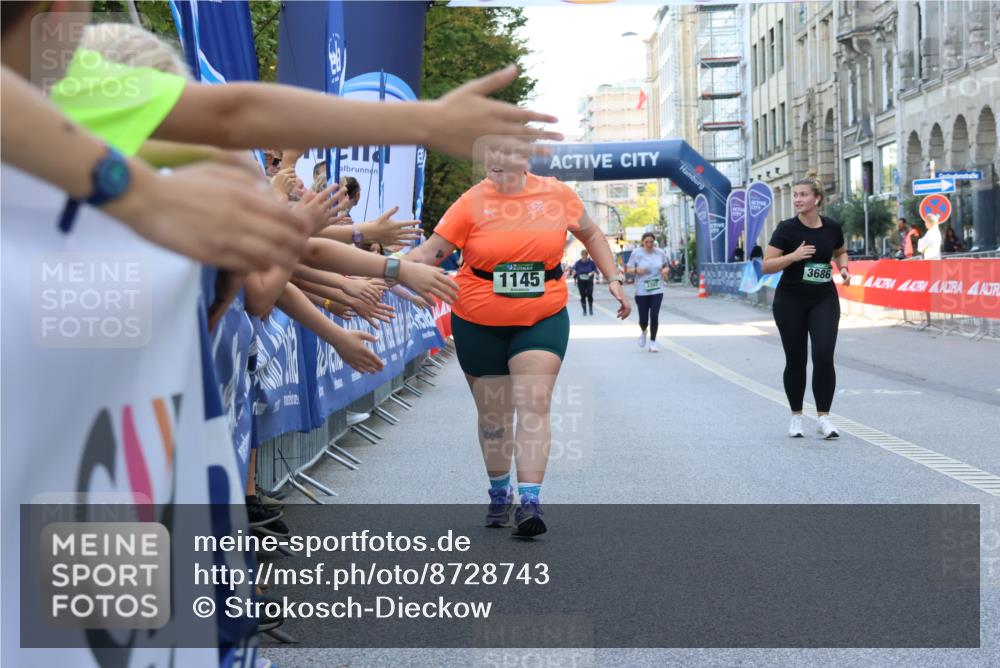 07.09.2025 - BARMER Alsterlauf Strokosch-Dieckow http://msf.ph/oto/8728743 07.09.2025 10:32:28 Ziel 3105 meine-sportfotos.de
