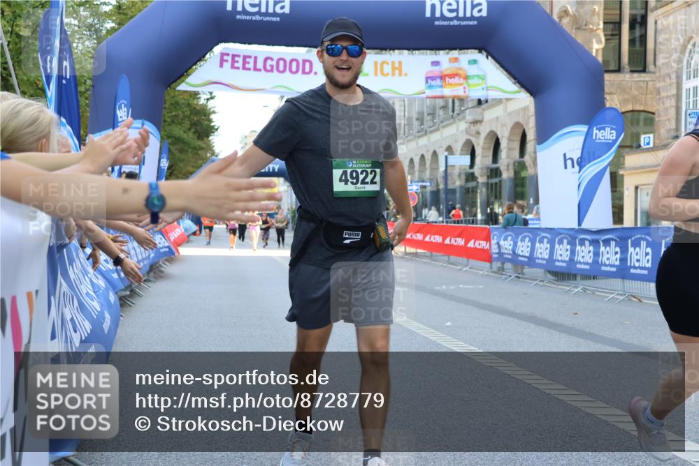 07.09.2025 - BARMER Alsterlauf Strokosch-Dieckow http://msf.ph/oto/8728779 07.09.2025 10:32:05 Ziel 3307, 4222 meine-sportfotos.de