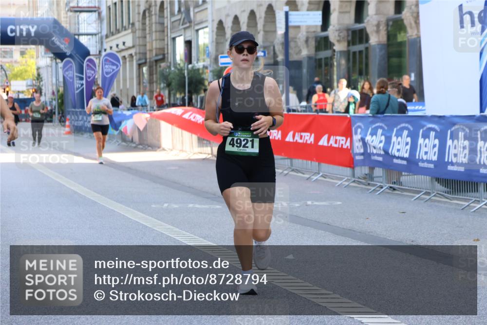 07.09.2025 - BARMER Alsterlauf Strokosch-Dieckow http://msf.ph/oto/8728794 07.09.2025 10:32:02 Ziel 3307, 4222 meine-sportfotos.de