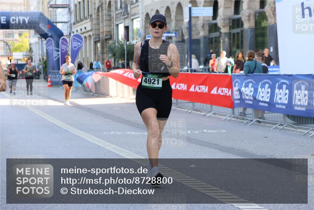 07.09.2025 - BARMER Alsterlauf Strokosch-Dieckow http://msf.ph/oto/8728800 07.09.2025 10:32:02 Ziel 3307, 4222 meine-sportfotos.de