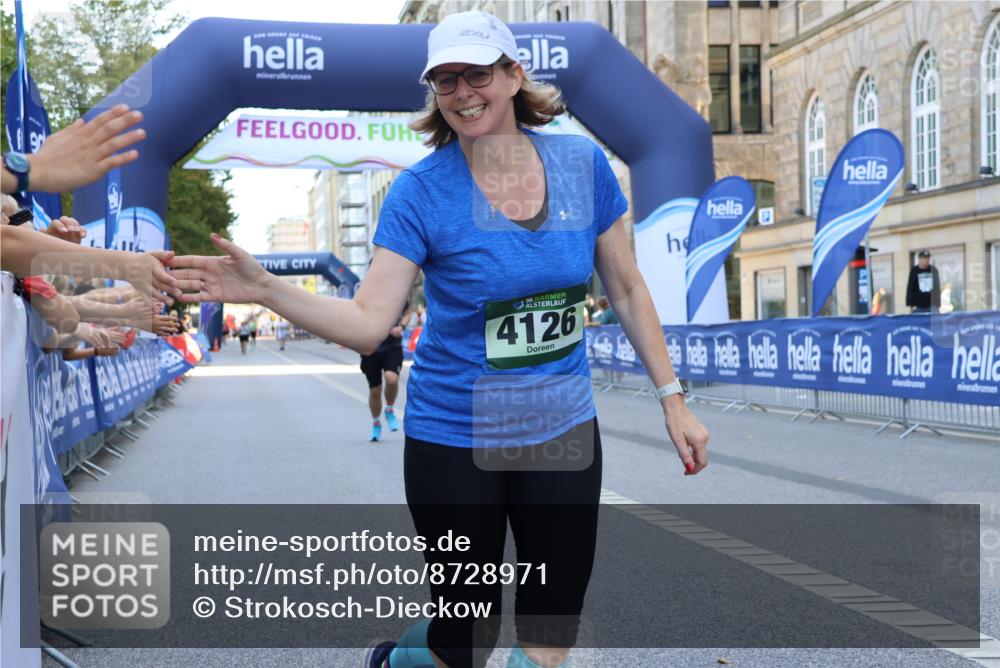07.09.2025 - BARMER Alsterlauf Strokosch-Dieckow http://msf.ph/oto/8728971 07.09.2025 10:30:32 Ziel 3324, 3451, 6239, 6240 meine-sportfotos.de