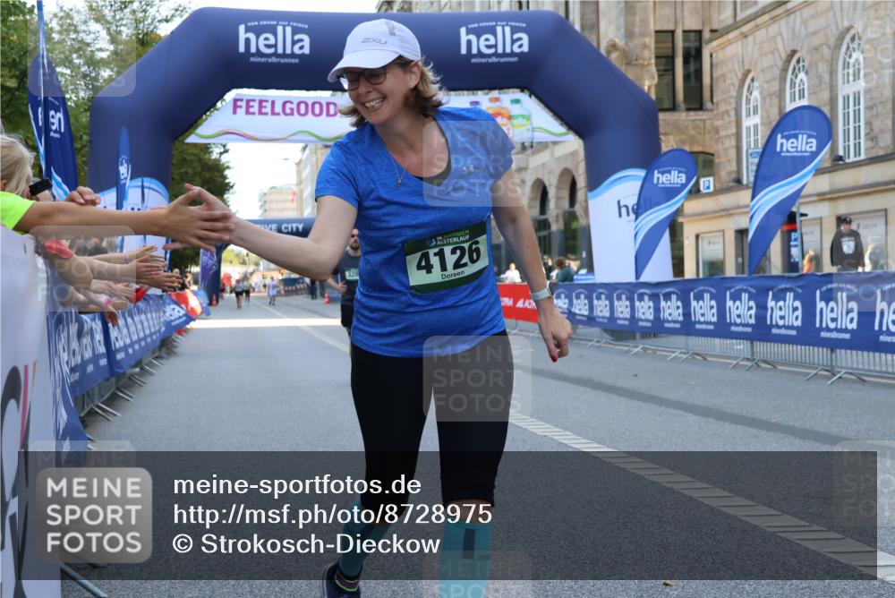 07.09.2025 - BARMER Alsterlauf Strokosch-Dieckow http://msf.ph/oto/8728975 07.09.2025 10:30:32 Ziel 3324, 3451, 6239, 6240 meine-sportfotos.de
