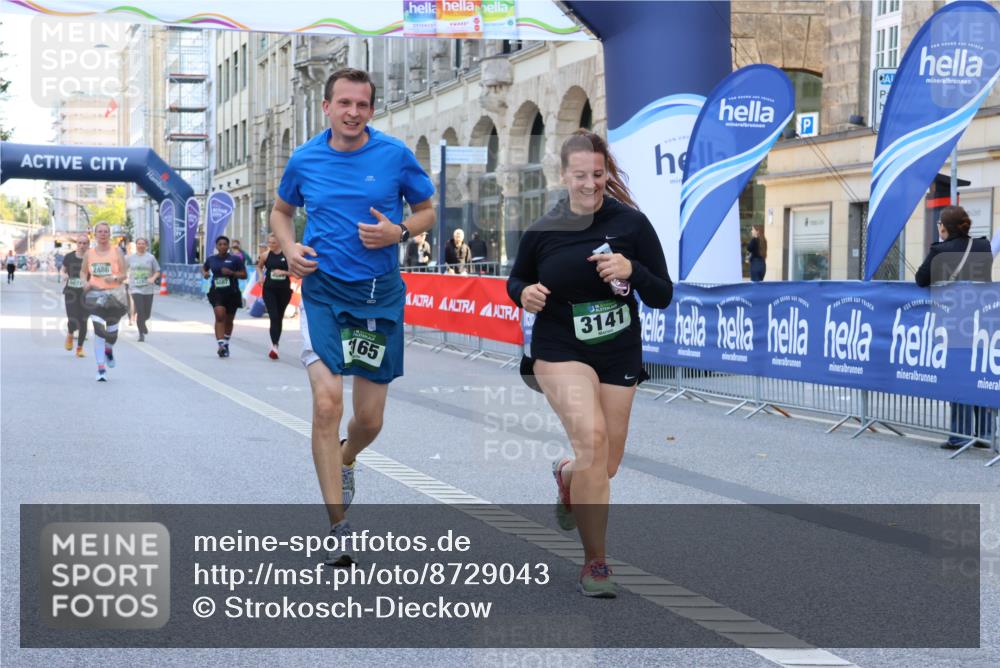 07.09.2025 - BARMER Alsterlauf Strokosch-Dieckow http://msf.ph/oto/8729043 07.09.2025 10:29:37 Ziel 3950 meine-sportfotos.de