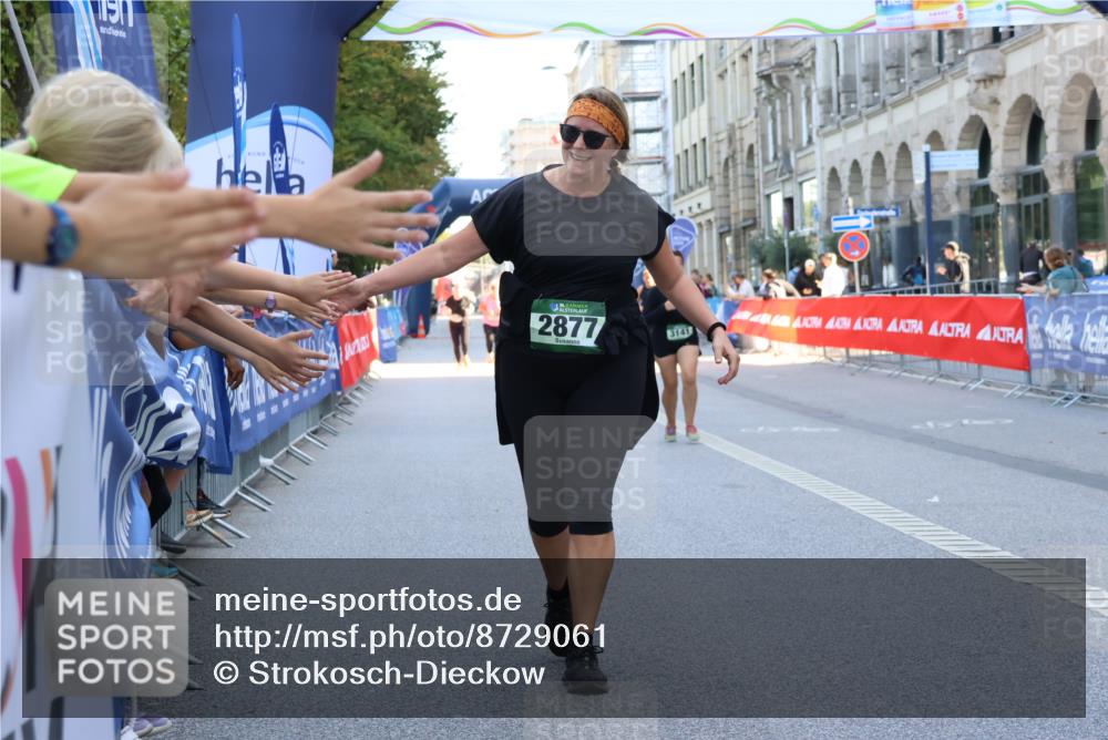 07.09.2025 - BARMER Alsterlauf Strokosch-Dieckow http://msf.ph/oto/8729061 07.09.2025 10:29:32 Ziel 3950 meine-sportfotos.de