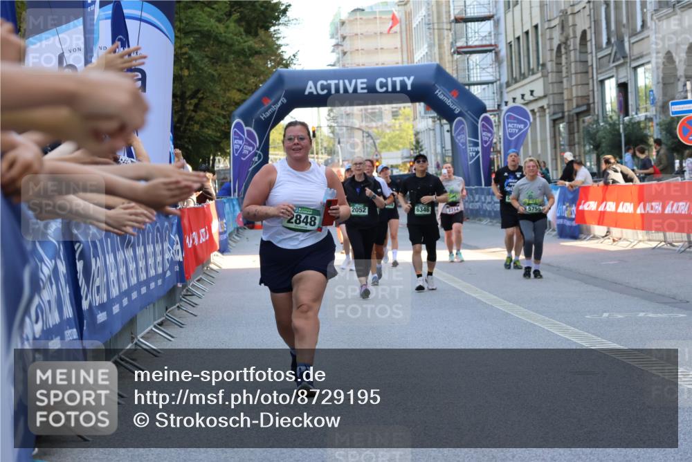 07.09.2025 - BARMER Alsterlauf Strokosch-Dieckow http://msf.ph/oto/8729195 07.09.2025 10:28:39 Ziel 2877, 3457, 3495, 3542, 3553, 3560, 4000, 4004, 4201 meine-sportfotos.de