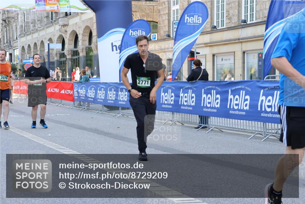 07.09.2025 - BARMER Alsterlauf Strokosch-Dieckow http://msf.ph/oto/8729209 07.09.2025 10:28:35 Ziel 3457, 3495, 3542, 3553, 3560, 4000, 4004, 4201, 4804 meine-sportfotos.de