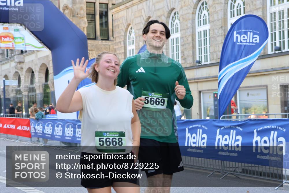 07.09.2025 - BARMER Alsterlauf Strokosch-Dieckow http://msf.ph/oto/8729225 07.09.2025 10:28:25 Ziel 2485, 3542, 3553, 4688, 4689, 4804, 5985 meine-sportfotos.de