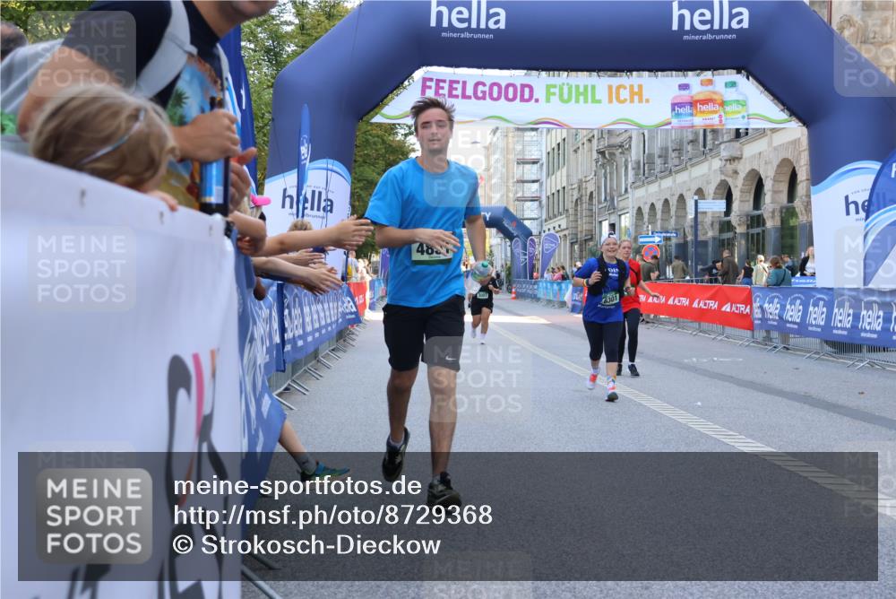 07.09.2025 - BARMER Alsterlauf Strokosch-Dieckow http://msf.ph/oto/8729368 07.09.2025 10:27:48 Ziel 2069, 2070, 2771, 3508, 5097, 5098, 5668, 5669, 6224 meine-sportfotos.de