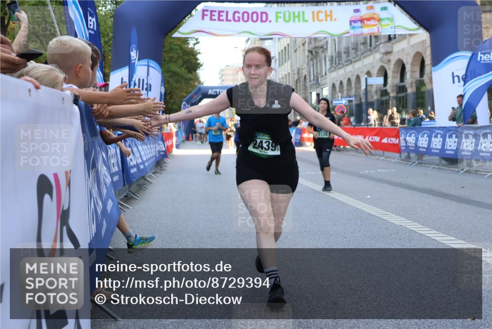 07.09.2025 - BARMER Alsterlauf Strokosch-Dieckow http://msf.ph/oto/8729394 07.09.2025 10:27:40 Ziel 5097, 5098, 5275, 5276, 5668, 5669, 6224 meine-sportfotos.de